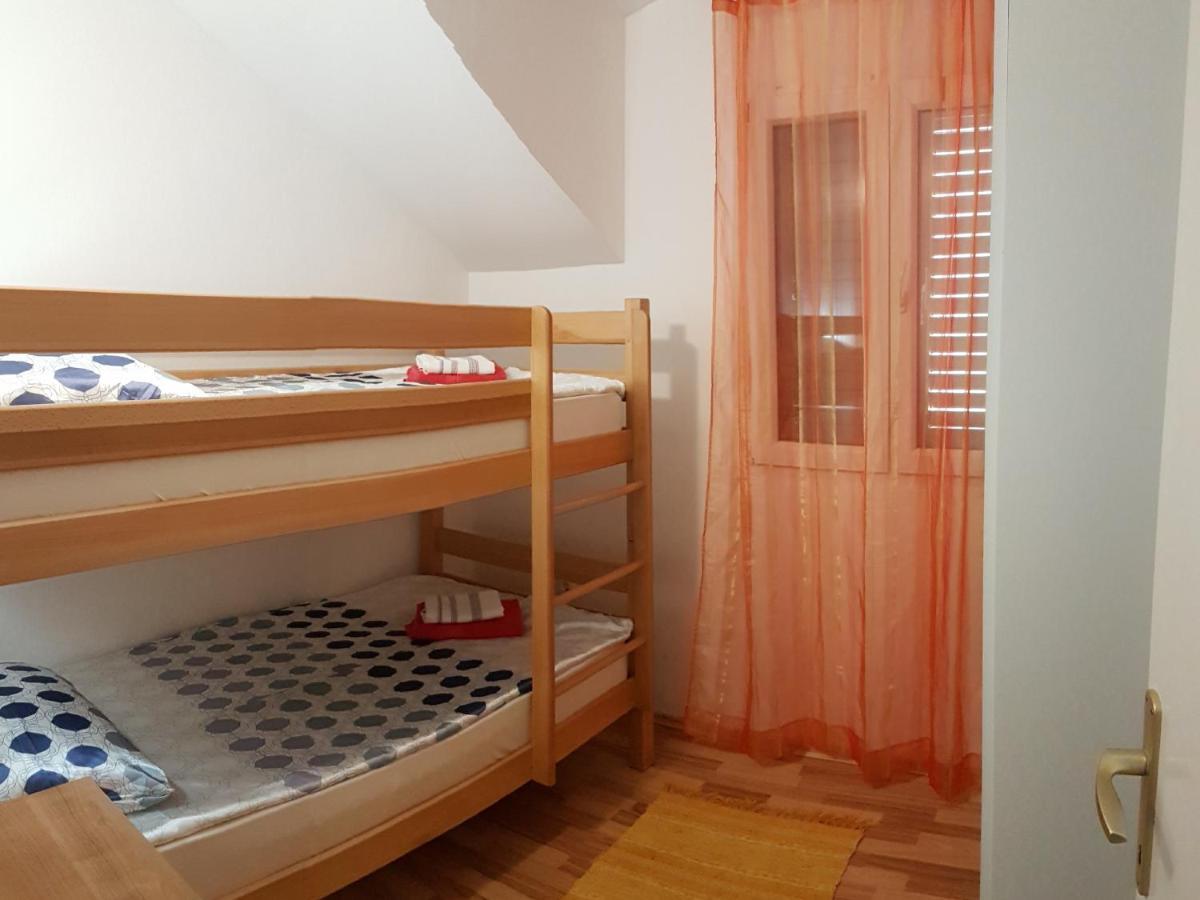 Apartman Vojaline 밀나 외부 사진