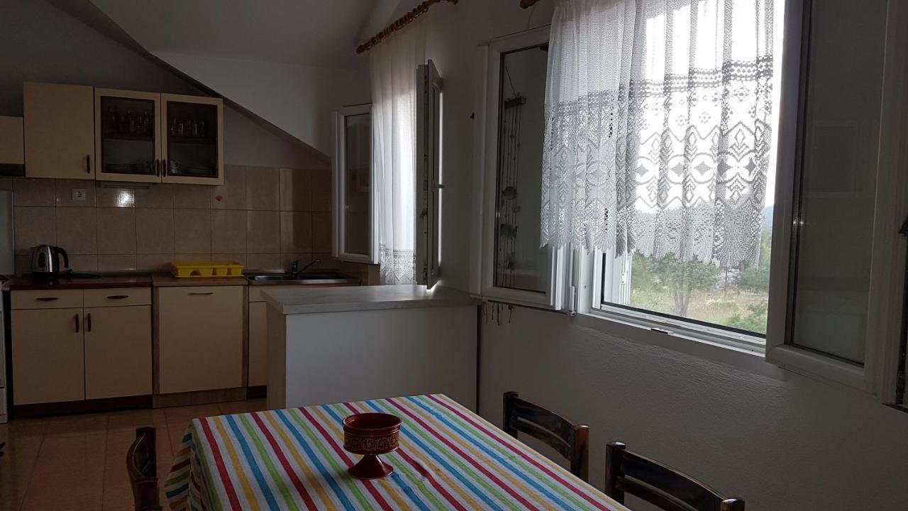 Apartman Vojaline 밀나 외부 사진